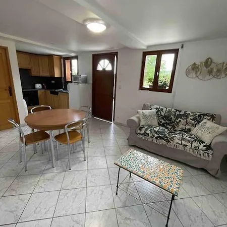 Maison Des Tourterelles Holiday home Marais-Vernier
